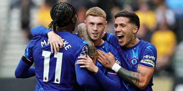 巴黎圣日耳曼与切尔西争夺世俱杯冠军