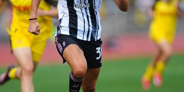 坎比亚索：有人说尤文只能排意甲第四、第五，这种预测听听就好